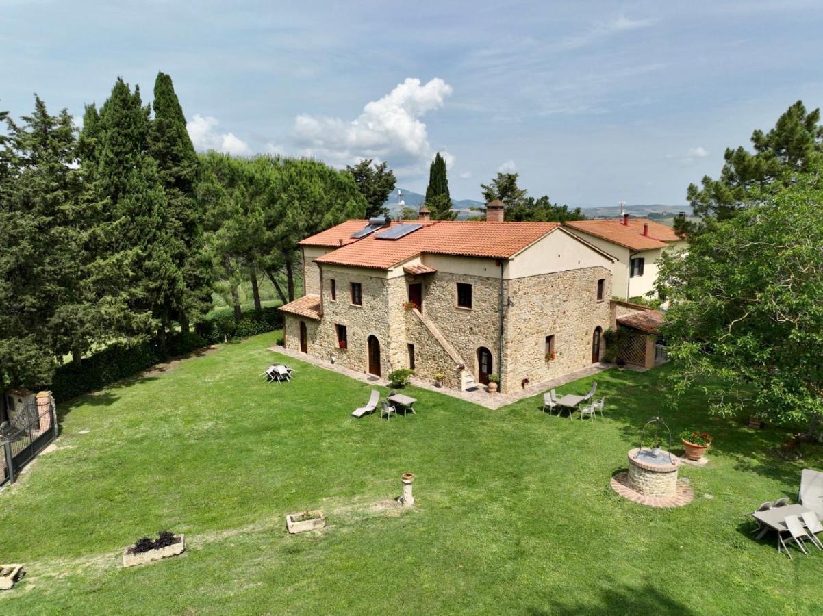 Agriturismo L'Antica Quercia Pomarance Esterno foto